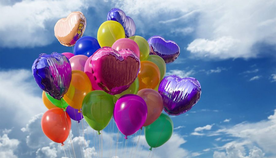Imprezowe balony metaliczne – Trend, który podbija salony
