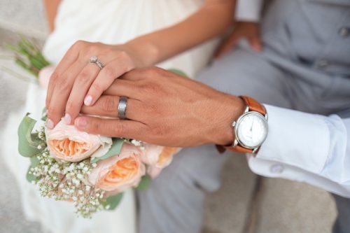 Jak ważny jest wybór obrączek ślubnych i kiedy to zrobić?